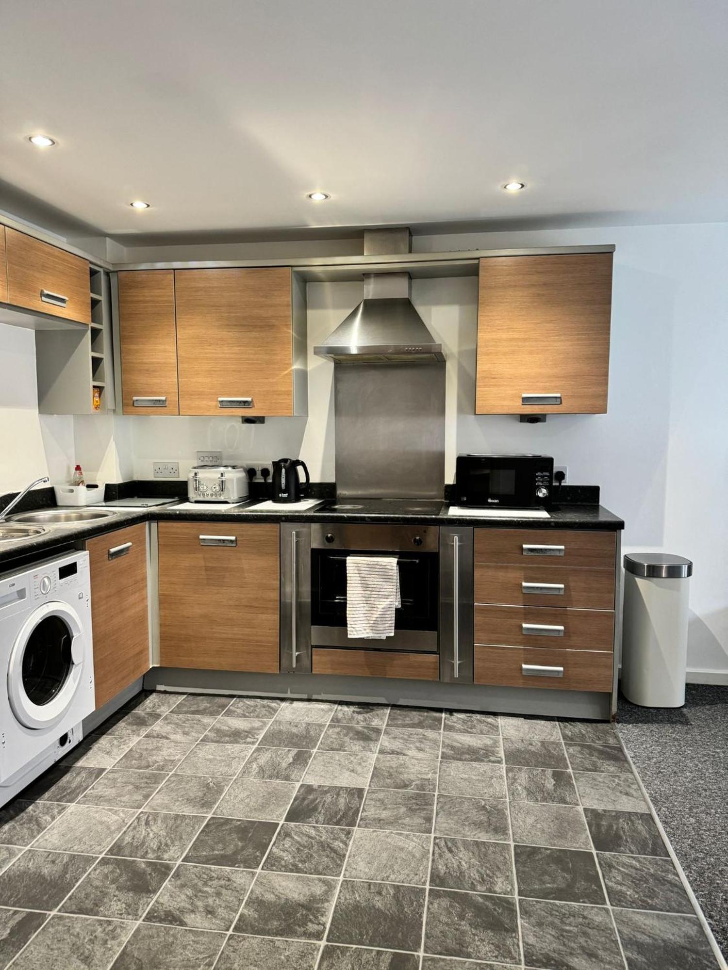 2 Bed Ensuite With Balcony And Free Onsite Secure Parking Manchester Exterior foto