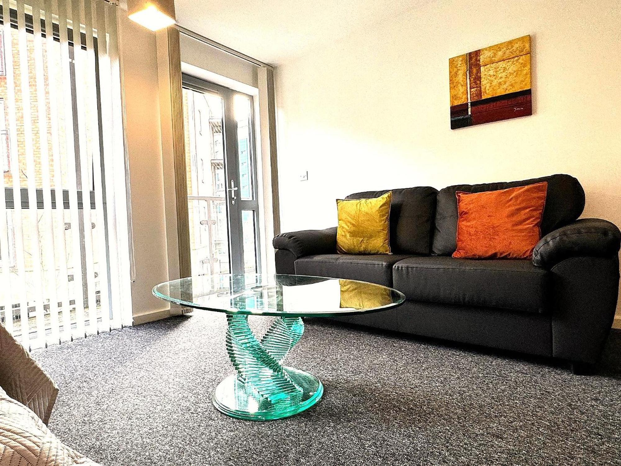 2 Bed Ensuite With Balcony And Free Onsite Secure Parking Manchester Exterior foto